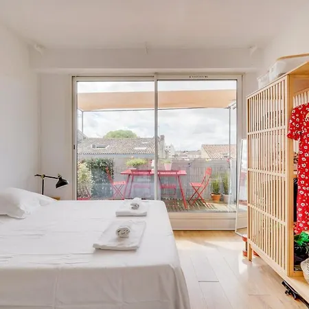 Joli Avec Grand Balcon Centre Daire *