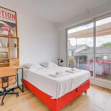 Joli Avec Grand Balcon Centre Daire *